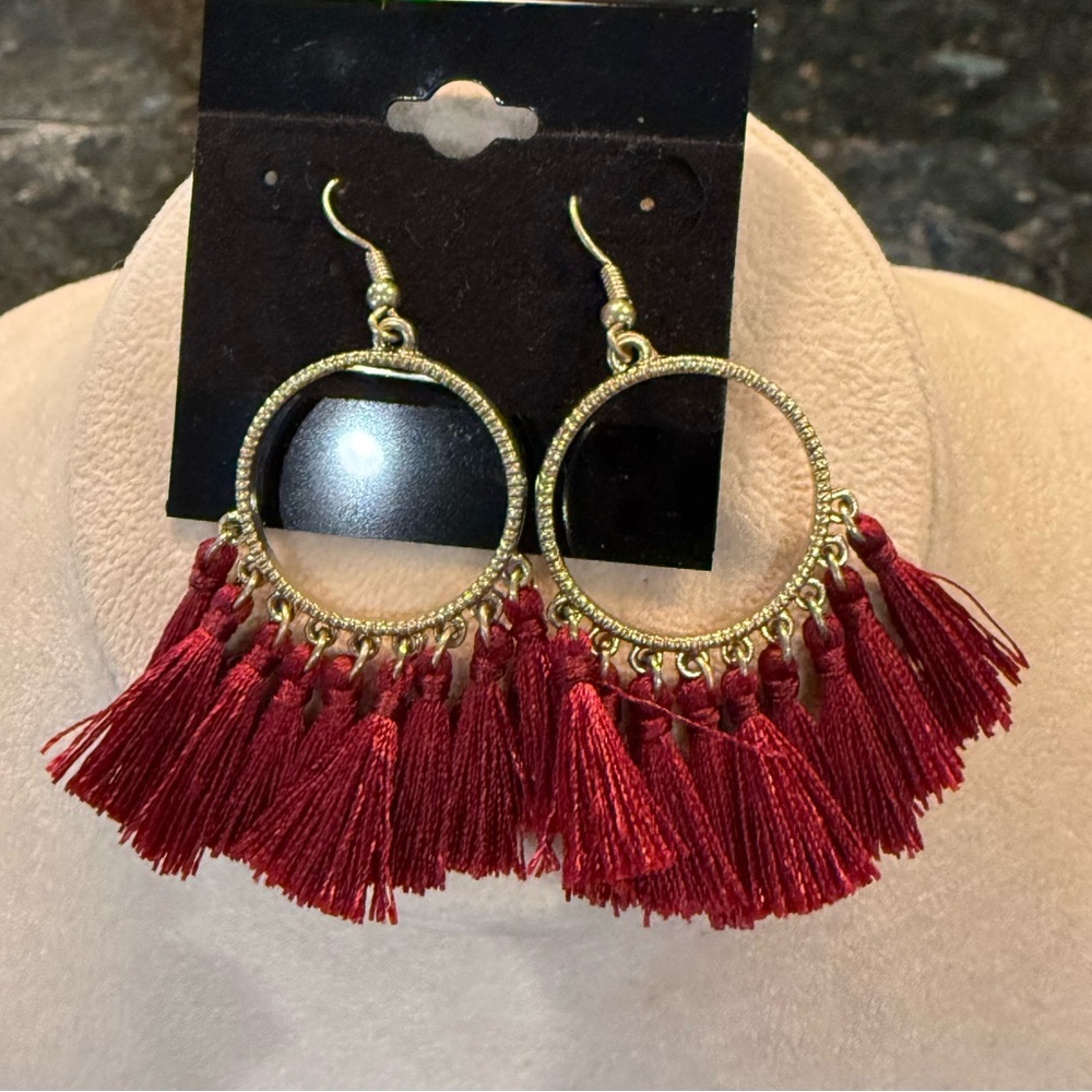 Elegant burgundy Tassel Hoop Earrings